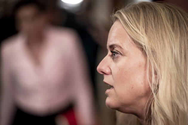 Coronavirus in Dänemark, Minister beraten über Lockerungen der Corona-Maßnahmen Pernille Vermund (NB) ankommer til moede i Statsministeriet om en yderligere genaabning af landet, paa Christiansborg torsdag den 18. marts 2021.. , Copenhagen Denmark Copyright: RitzauxScanpix MadsxClausxRasmussenx cop103 spdk20210318-183630-L
