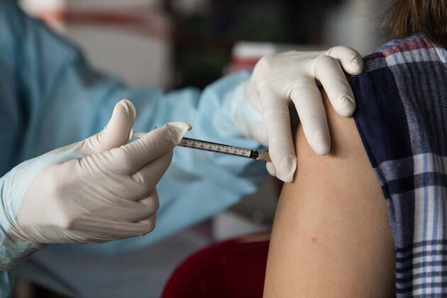 March 19, 2021, Thailand: A health worker administers a dose of CoronaVac, a Covid-19 coronavirus vaccine developed by Chinaâ€⠢s Sinovac Biotech ltd, in Bangkok, Thailand, on Friday March 19, 2021. Health workers have been vaccinating 600 residents per day, after a cluster of Covid-19 coronavirus cases were discovered at the Bang Khae market in Bangkok on Wednesday, March 17. Thailand - ZUMAm249 20210319_zip_m249_007 Copyright: xAndrexMalerbax