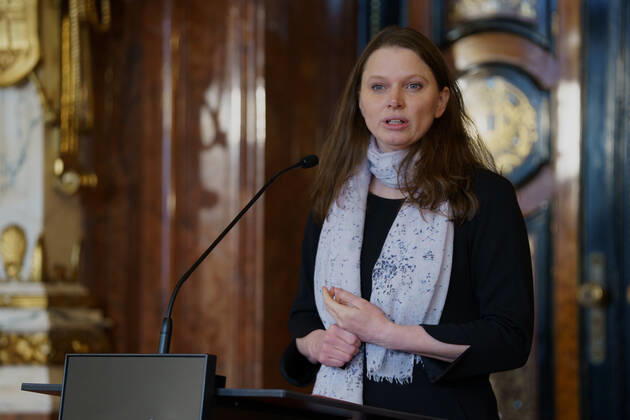 Erster Bürgermeister Dr. Peter Tschentscher mit Sozialsenatorin und Gesundheitssenatorin Dr. Melanie Leonhard geben ein Pressestatement zur aktuellen Corona-Lage in Hamburg ab -;Erster Bürgermeister Dr. Peter Tschentscher mit Sozialsenatorin und Gesundheitssenatorin Dr. Melanie Leonhard geben ein Pressestatement zur aktuellen Corona-Lage in Hamburg ab -, Hamburg Hamburg Deutschland Rathaus