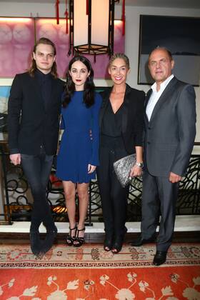Wilson Gonzalez Ochsenknecht und seine Freundin Lorraine und Uwe Ochsenknecht und seine Freundin Kiki beim Empfang fuer die Jury der Semi Final Round of Judging fuer den International Emmy Award 2015 im China Club in Berlin. Copyright: xEventpressxHerrmannx