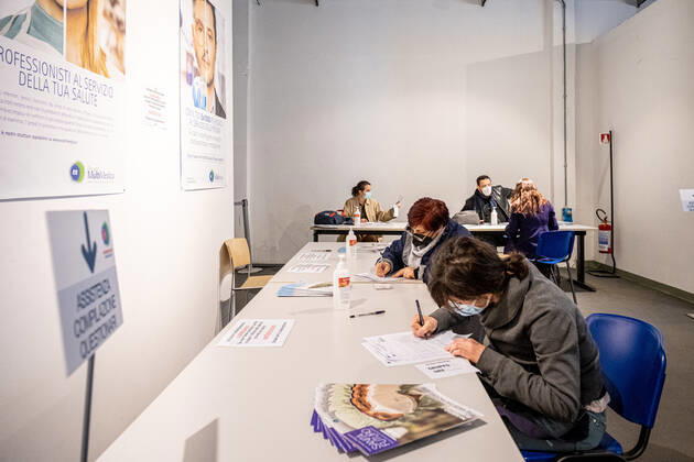 Milan - Astrazeneca vaccine against covid-19. Vaccines to teachers and school staff at the Museum of Science and Technology Editorial Usage Only Copyright: xMarcoxPassarox xIPAx