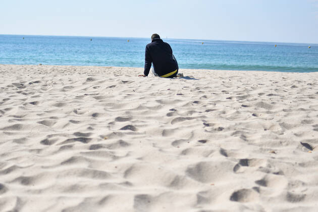 Coronavirus in Frankreich, Eindrücke aus Cannes Coronavirus en France: 3e week-end de confinement a Cannes. Cannes, 3eme Confinement (2021) : Des mesures de confinement inedites s appliquent a partir de ce week-end dans seize departements de France, notamment en region parisienne, dans le nord du pays, mais aussi en Normandie. Ce confinement acte III est plus souple que les precedentes editions : il est desormais possible de se promener sans limite de duree dans un rayon de dix kilometres, muni de son attestation de deplacement. 266186 2021-03-20 _sans_perso  Copyright: xL.Urmanx xStarfacex STAR_266186_031