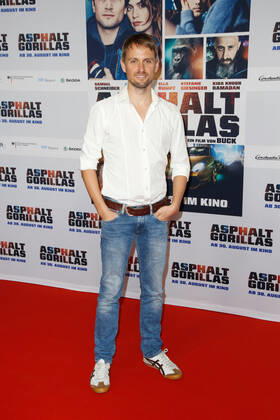 Axel Schreiber gestorben Axel Schreiber auf dem Roten Teppich bei der Premiere von Asphaltgorillas im Kino in der Kulturbrauerei in Berlin. Copyright: xEventpressxGolejewskix