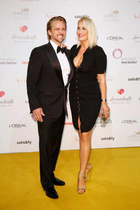 Sarah Conner mit Freund Florian Fischer auf dem Roten Teppich beim Dreamball 2017 im Westhafen Event & Convention Center (WECC) in Berlin. Copyright: xEventpressxGolejewskix