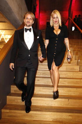 Sarah Connor mit Freund Florian Fischer auf dem Roten Teppich beim Dreamball 2017 im Westhafen Event & Convention Center (WECC) in Berlin. Copyright: xEventpressxGolejewskix