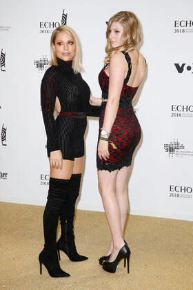 Michelle mit Tochter Mia-Carolin Shitawey auf dem Roten Teppich bei der Verleihung des ECHO 2018 in Berlin. Copyright: xEventpressxGolejewskix