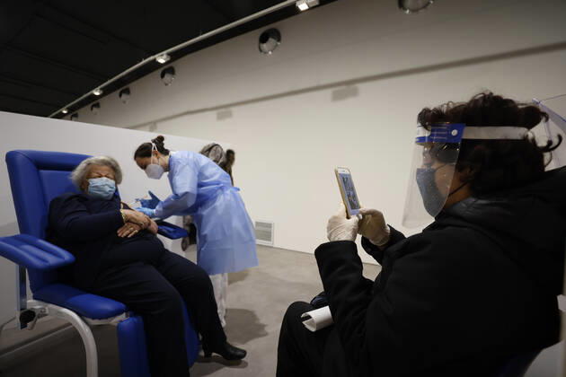 Rome, 23 March 2021. Administration of the vaccine against Covid-19 at the Auditorium Parco della Musica Editorial Usage Only  Copyright: xVincenzoxLivierix xIPAx