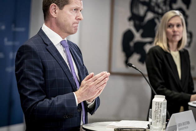 Coronavirus in Dänemark, PK in Kopenhagen zum 14 tägigen AstraZeneca Impfstopp Enhedschef i Laegemiddelstyrelsen, Tanja Erichsen og direktoer for Sundhedsstyrelsen, Soeren Brostroem holder pressebriefing om status paa undersoegelse af AstraZeneca vaccinen som har vaeret paa 14 dages pause og det sker i Eigtveds Pakhus i Koebenhavn, torsdag den 25. marts 2021.. , Copenhagen Denmark Copyright: RitzauxScanpix MadsxClausxRasmussenx COP107 spdk20210325-141247-L