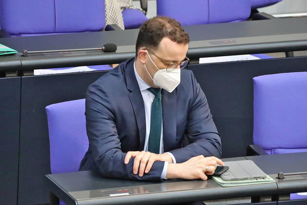 Bundesgesundheitsminister Jens Spahn 25.3.2021 Bundesgesundheitsminister Jens Spahn im Bundestag auf der Regierungsbank Berlin Bundestag Berlin GER