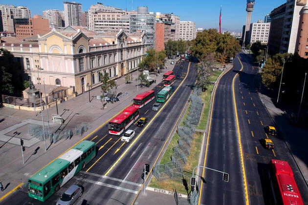 Santiago, March 27, 2021 General view of Alameda avenia during the total quarantine in the metropolitan region by covid 19 Dragomir Yankovic Aton Chile, Santiago Chile Aton 497572  Copyright: DRAGOMIRxYANKOVIC ATONxCHILE
