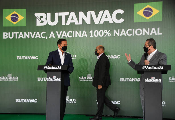 Brazil: Covid-19 vaccine Butanvac The governor of Sao Paulo, Joao Dória, at a press conference at the Butantan Institute in São Paulo (SP), this Friday (26), announces new measures against the coronavirus, and Butanvac, the 100% national vaccine developed at the Institute in Sao Paulo. São Paulo Brazil Copyright: RonaldoxSilva