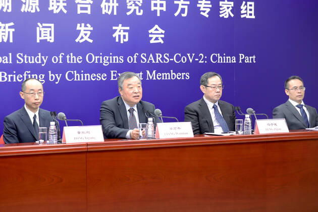 (210331) -- BEIJING, March 31, 2021 -- Chinese expert members of a WHO-China joint team introduce the report on the WHO-convened global study of COVID-19 origins at a press briefing in Beijing, capital of China, March 31, 2021. ) CHINA-BEIJING-WHO-COVID-19-ORIGINS-STUDY-PRESS BRIEFING (CN) ZhangxYuwei 