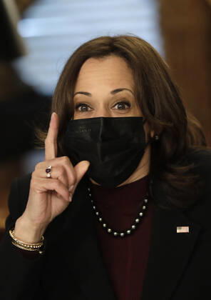 U.S. Vice President Kamala Harris holds a roundtable discussion with faith leaders on their efforts to encourage communities to take the COVID-19 vaccine at the White House on Wednesday, March 31, 2021 in Washington, DC.  WASP2021033108 YurixGripas