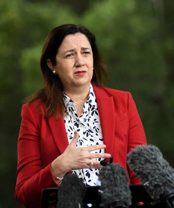 ANNASTACIA PALASZCZUK COVID19 PRESSER, Queensland Premier Annastacia Palaszczuk is seen during a press conference in Brisbane, Friday, April 2, 2021. Premier Palaszczuk announced that Queensland has recorded eight new cases of Coronavirus (COVID-19) today with seven acquired overseas and detected in hotel quarantine, but no community transmission. ( NO ARCHIVING, EDITORIAL USE ONLY, NO USE IN BOOKS WITHOUT CONSENT BRISBANE QLD AUSTRALIA  Copyright: xDARRENxENGLANDx 20210402001531808635