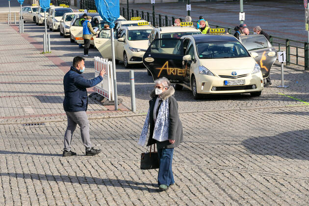 04.04.2021,Ostersonntag,Berlin,Deutschland,GER,Corona-Impfzentrum Messe Berlin (Halle 21) (BioNTech)