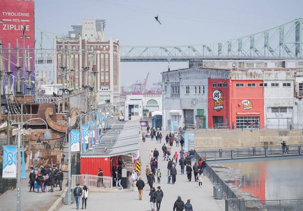 April 4, 2021, Montreal, PQ, Canada: People walk in the Old Port in Montreal, Sunday, April 4, 2021. Montreal Canada  - ZUMAc35_ 20210404_zaf_c35_041 Copyright: xGrahamxHughesx