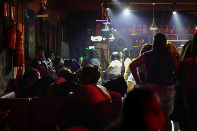 April 10, 2021, Sao Paulo, SP, Brazil: April 10, 2021, Sao Paulo, SP, Brazil: Sao Paulo s government task force did close a clandestine house party east zone of the city. A state decree prohibits non-essential services open during the Covid-19 outbreak fight. About 80 person was in local without protection mask. Sao Paulo Brazil - ZUMAc168 20210410_zap_c168_004 Copyright: xMarceloxChellox
