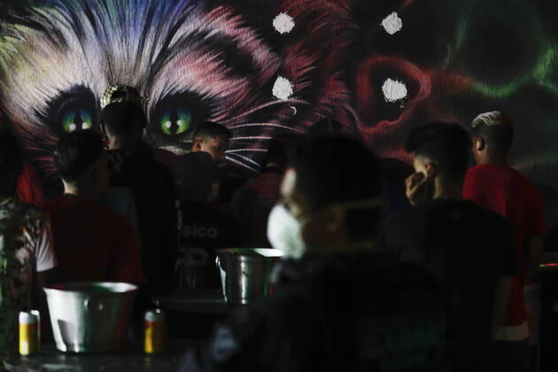 April 10, 2021, Sao Paulo, SP, Brazil: April 10, 2021, Sao Paulo, SP, Brazil: Sao Paulo s government task force did close a clandestine house party east zone of the city. A state decree prohibits non-essential services open during the Covid-19 outbreak fight. About 80 person was in local without protection mask. Sao Paulo Brazil - ZUMAc168 20210410_zap_c168_005 Copyright: xMarceloxChellox