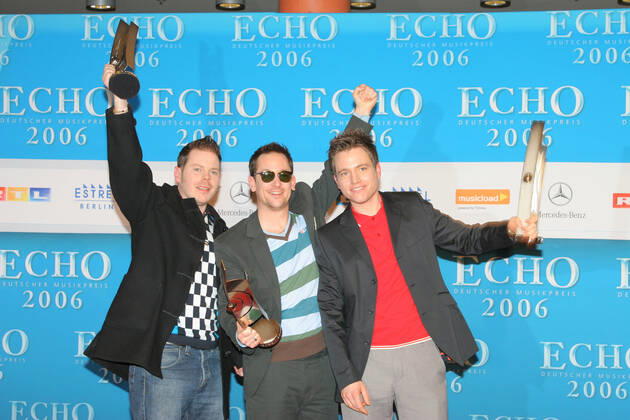 Echo Verleihung 12.03.2006 Musiker Martin Vandreier + Boris Lauterbach + Bjoern Warns, Band - Fettes Brot - Preistraeger bei der Verleihung der Echo-Awards, im Hotel Estrel, Sonnenallee 225, Berlin - 12.03.2006 -