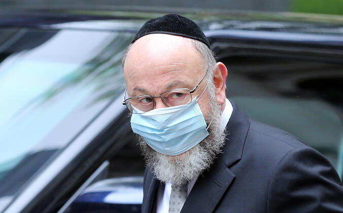 May 20, 2021, London, England, United Kingdom: Chief rabbiÃ‚ of theÃ‚ UKÃ‚ and CommonwealthÃ‚ EPHRAIM MIRVIS arrives at 10 Downing Street to meet with UK Prime Minister Boris Johnson. London United Kingdom - ZUMAs262 20210520_zip_s262_072 Copyright: xTayfunxSalcix