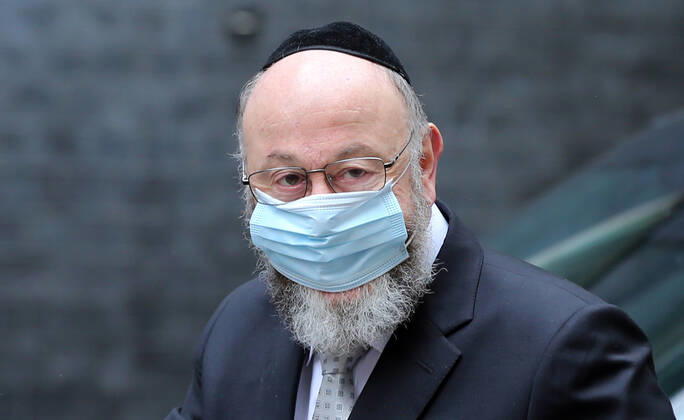 May 20, 2021, London, England, United Kingdom: Chief rabbiÃ‚ of theÃ‚ UKÃ‚ and CommonwealthÃ‚ EPHRAIM MIRVIS arrives at 10 Downing Street to meet with UK Prime Minister Boris Johnson. London United Kingdom - ZUMAs262 20210520_zip_s262_077 Copyright: xTayfunxSalcix