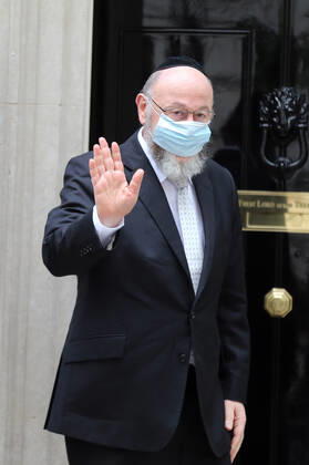 May 20, 2021, London, England, United Kingdom: Chief rabbiÃ‚ of theÃ‚ UKÃ‚ and CommonwealthÃ‚ EPHRAIM MIRVIS arrives at 10 Downing Street to meet with UK Prime Minister Boris Johnson. London United Kingdom - ZUMAs262 20210520_zip_s262_087 Copyright: xTayfunxSalcix
