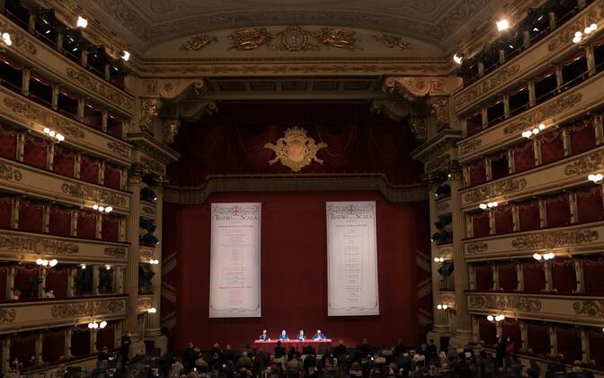 Entertainment Bilder des Tages Milan, Italy Teatro alla Scala presentation of the new show season 2021-2022 with the participation of Dominique Meyer superintendent of La Scala, Giuseppe Sala mayor of Milan, Riccardo Chailly conductor, Manuel Legris dancer In the photo: La Scala Teatro during the presentation new season shows  Copyright: xNickxZonnax xIPAx xNickxZonnax