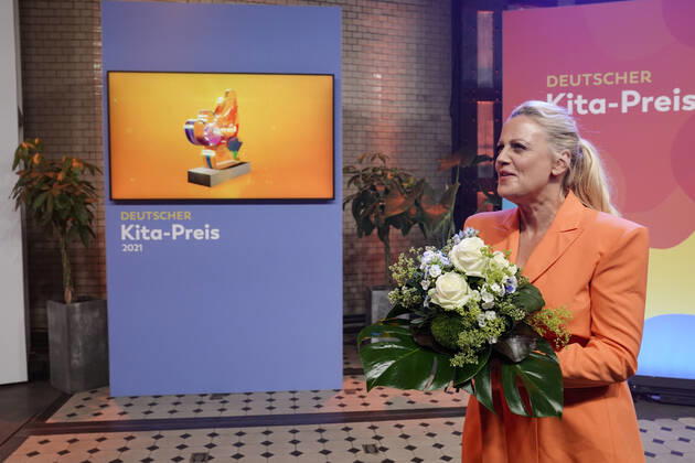 Verleihung des deutschen KITA Preis 2021 Aktuell, 09.06.2021, Berlin, Morderatorin Barbara Schoeneberger bei der Verleihung des Deutschen KITA Preis 2021 Berlin Berlin Deutschland