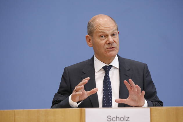 Bundesminister der Finanzen Olaf Scholz, Deutschland, Berlin, Bundespressekonferenz, Thema: Regierungsentwurf für den Bundeshaushalt 2022 und den Finanzplan bis 2025