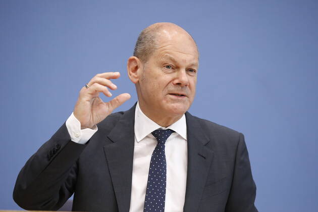 Bundesminister der Finanzen Olaf Scholz, Deutschland, Berlin, Bundespressekonferenz, Thema: Regierungsentwurf für den Bundeshaushalt 2022 und den Finanzplan bis 2025