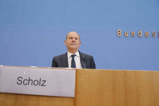 Bundesminister der Finanzen Olaf Scholz, Deutschland, Berlin, Bundespressekonferenz, Thema: Regierungsentwurf für den Bundeshaushalt 2022 und den Finanzplan bis 2025