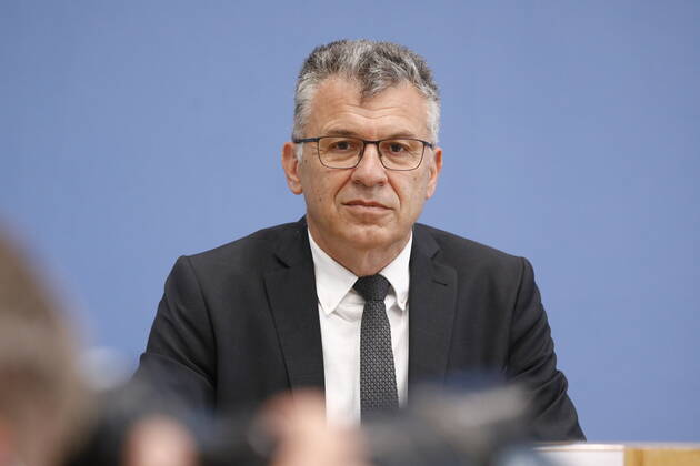 Staatssekretär Werner Gatzer, BMF, Deutschland, Berlin, Bundespressekonferenz, Thema: Regierungsentwurf für den Bundeshaushalt 2022 und den Finanzplan bis 2025