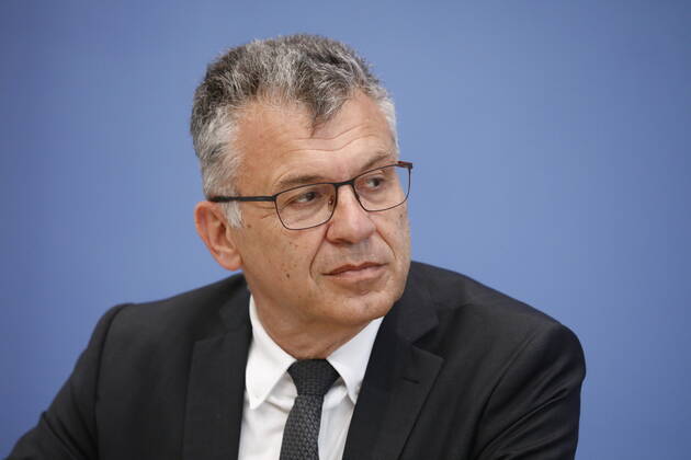 Staatssekretär Werner Gatzer, BMF, Deutschland, Berlin, Bundespressekonferenz, Thema: Regierungsentwurf für den Bundeshaushalt 2022 und den Finanzplan bis 2025
