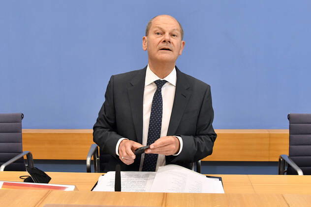 Olaf Scholz bei der Pressekonferenz zum Regierungsentwurf für den Bundeshaushalt 2022 und den Finanzplan bis 2025 im Haus der Bundespressekonferenz. Berlin, 23.06.2021