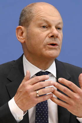 Olaf Scholz bei der Pressekonferenz zum Regierungsentwurf für den Bundeshaushalt 2022 und den Finanzplan bis 2025 im Haus der Bundespressekonferenz. Berlin, 23.06.2021