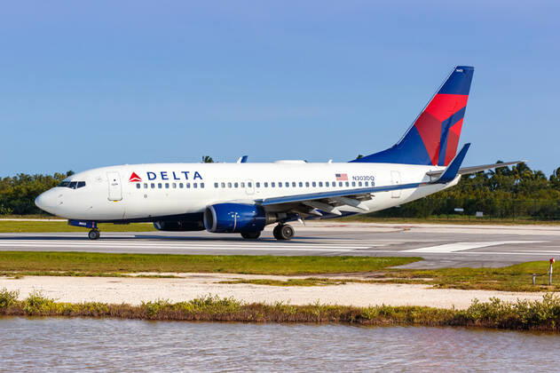 Atlanta, Vereinigte Staaten - 4 April 2019: Ein Boeing 737-700 Flugzeug der Delta Air Lines mit dem Kennzeichen N303DQ auf dem Flughafen Key West (EYW) in den Vereinigten Staaten