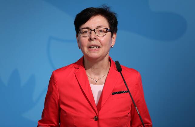 Regierungsmedienkonferenz 20.07.2021 , Erfurt , Haus Dacheröden , Regierungsmedienkonferenz zum Haushalt 2022 im Bild Finanzministerin Heike Taubert (SPD)