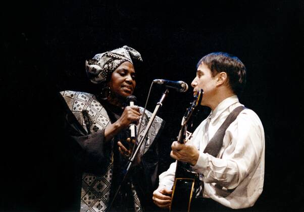 Miriam Makeba & Paul Simon Characters: Himself Film: Under African Skies (2012) Director: Joe Berlinger 22 January 2012  Copyright: MaryxEvansxAFxArchivexRadicalxMedia 13059360 EDITORIAL USE ONLY