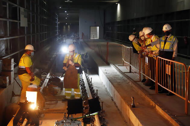 The president of the Junta de Andalucia, Juanma Moreno (1r), attends the first welding of the track rail at the Atarazanas metro station, in the image together with the Minister of Public Works, Marifran Carazo and the mayor of Malaga, Francisco de la Torre and the Minister of the Presidency Elias Bendodo. A, 26 July 2021, in Malaga (Andalusia, Spain). 26 JULY 2021 Ãlex Zea LagenciaEP 07 26 2021 Malaga (Andalusia) Malaga (Andalusia) Spain Copyright: xÃlexxZeax 3855997