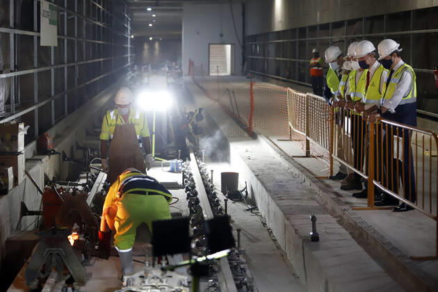 The president of the Junta de Andalucia, Juanma Moreno (1r), attends the first welding of the track rail at the Atarazanas metro station, in the image together with the Minister of Public Works, Marifran Carazo and the mayor of Malaga, Francisco de la Torre and the Minister of the Presidency Elias Bendodo. A, 26 July 2021, in Malaga (Andalusia, Spain). 26 JULY 2021 Ãlex Zea LagenciaEP 07 26 2021 Malaga (Andalusia) Malaga (Andalusia) Spain Copyright: xÃlexxZeax 3855998