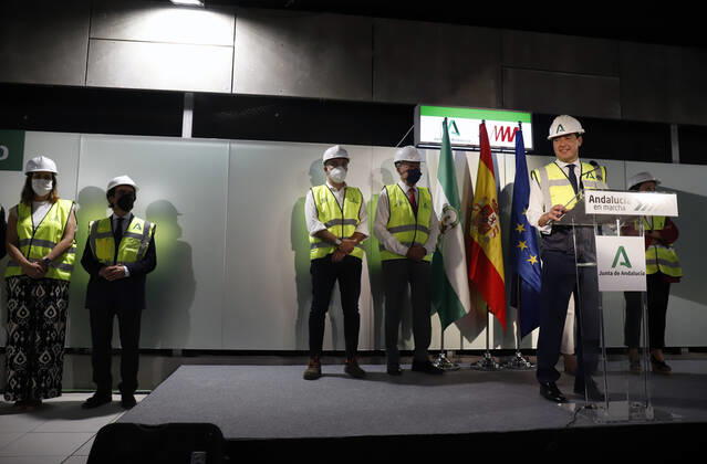 The President of the Junta de Andalucia, Juanma Moreno (r), attends the first welding of the track rail at the Atarazanas metro station, in the picture with the Minister of the Presidency, Elias Bendodo (3r) and the Mayor of Malaga, Francisco de la Torre (2r). On 26 July 2021, in Malaga (Andalusia, Spain) . 26 JULY 2021 Ãlex Zea LagenciaEP 07 26 2021 Malaga (Andalusia) Malaga (Andalusia) Spain Copyright: xÃlexxZeax 3856081