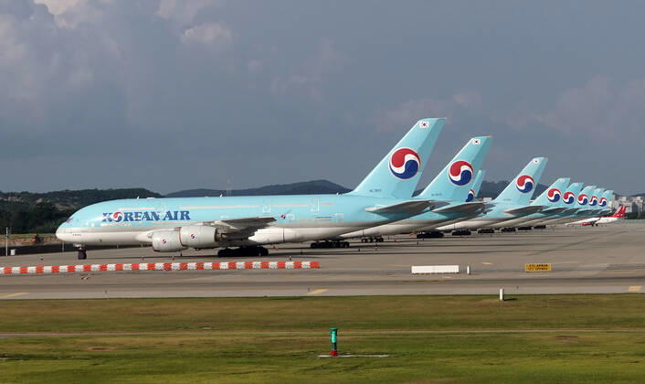 Korean Airline INCHEON, SOUTH KOREA, AUG 10: Koran Airline passenger jets are parked in Incheon Intenational Airport on August 10, 2021. Tokyo Japan 6909_245939 Copyright: xSeokyongxLee PentaxPressx