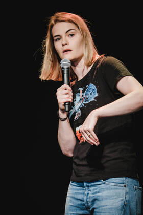 Hazel Brugger Bern, Switzerland. 14th, August 2021. The Swiss-German comedian Hazel Brugger performs a live stand-up comedy show at Bierh?beli in Bern. Bern Switzerland Copyright: xGonzalesxPhoto TilmanxJentzschx