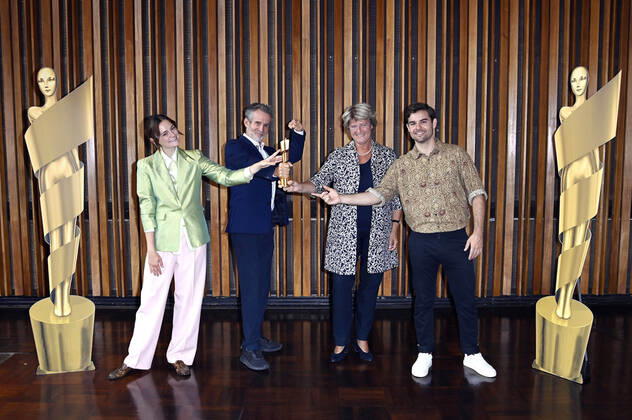 Bilder des Jahres 2021, Entertainment 08 August Entertainment Themen der Woche KW33 Entertainment Bilder des Tages Lea van Acken, Ulrich Matthes, Monika Grütters und Lucas Reiber bei der Nominierungsbekanntgabe zum Deutschen Filmpreis 2021 im Kino International. Berlin, 19.08.2021