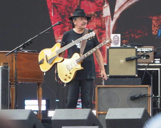 Bilder des Jahres 2021, Entertainment 08 August Entertainment Themen der Woche KW33 Entertainment Bilder des Tages August 21, 2021, New York, New York, USA: NEW YORK, NEW YORK - AUGUST 21: Carlos Santana performs onstage during We Love NYC: The Homecoming Concert Produced by NYC, Clive Davis, and Live Nation on August 21, 2021 in Central Park in New York City New York USA - ZUMAr334 20210821_znp_r334_018 Copyright: xDebraxL.xRothenbergx