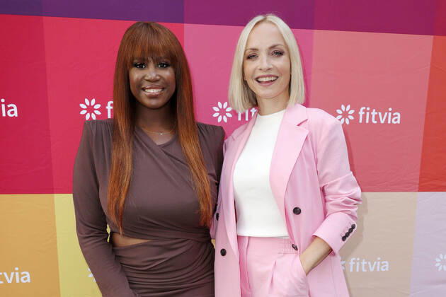 Bilder des Jahres 2021, Entertainment 08 August Entertainment Themen der Woche KW34 Entertainment Bilder des Tages Motsi Mabuse und Janin Ullmann beim fitvia Presse Lunch im Atlantic Hotel. Hamburg, 23.08.2021