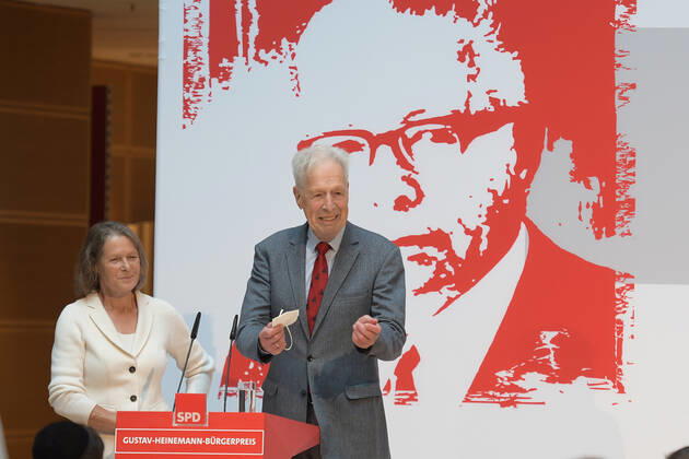 Gustav Heinemann Bürgerpreis 2021 Christina Rau, Henning Scherf Verleihung des Gustav-Heinemann Bürgerpreises im Atrium des Willy-Brandt-Haus in Berlin am 26.08.2021