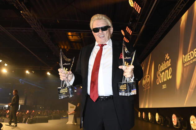 Bilder des Jahres 2021, Entertainment 08 August Entertainment Themen der Woche KW34 Heino bei der Verleihung der Goldenen Sonne 2021 während der Sonnenklar.TV Gala im Wunderland Kalkar. Kalkar, 28.08.2021