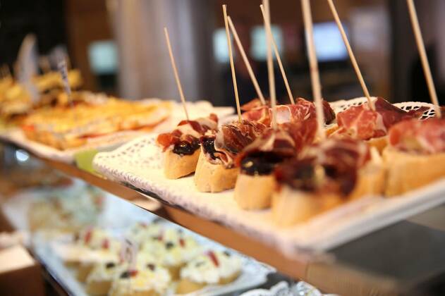 IMAGO Creative, Food, Tapas Closeup of Spanish tapas model released, Symbolfoto, 14.06.2016, Copyright: xGoodluzx Panthermedia17795271
