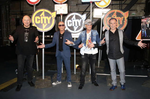 Manfred Hennig, Toni Krahl, Fritz Puppel und Georgi Gogow von City beim Pressetermin anlässlich ihrer Abschiedstour 50 Jahre City - Die letzte Runde im Kesselhaus der Kulturbrauerei. Berlin, 14.09.2021